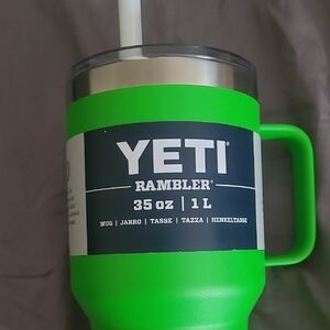 YETI Rambler 35oz Mug - Bright Green